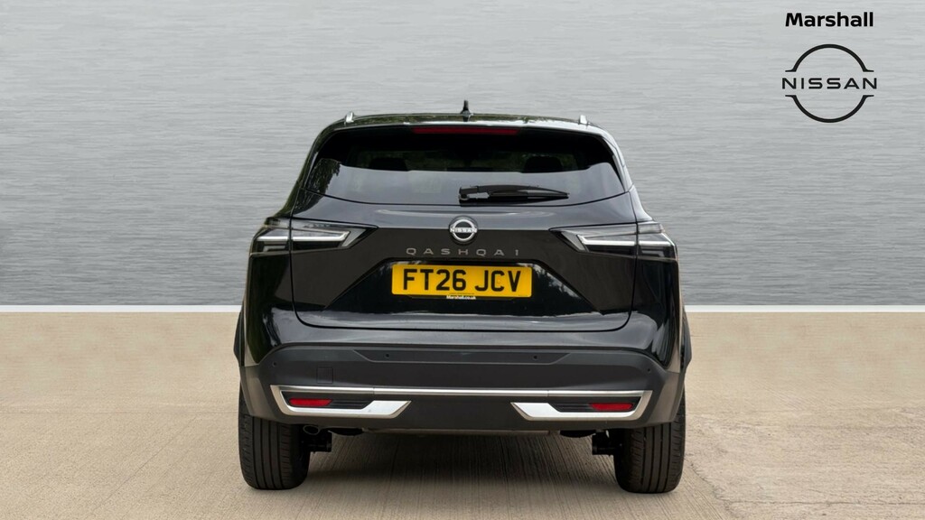Nissan Qashqai Qashqai 1.3 Dig-t Mh N-connecta Glass Roof H Black #6