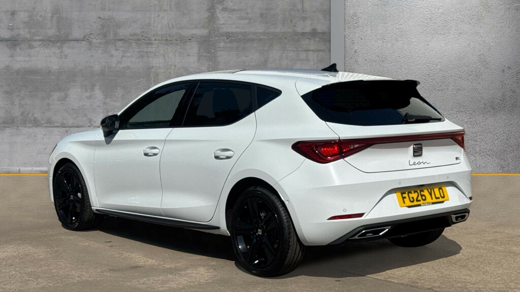 Seat Leon Leon 1.5 Tsi 150 Fr Black Edition Dap Hatchb White #3