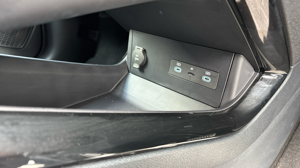 Byd Seal U Seal U 1.5 Dm-i Comfort Estate Grey #38