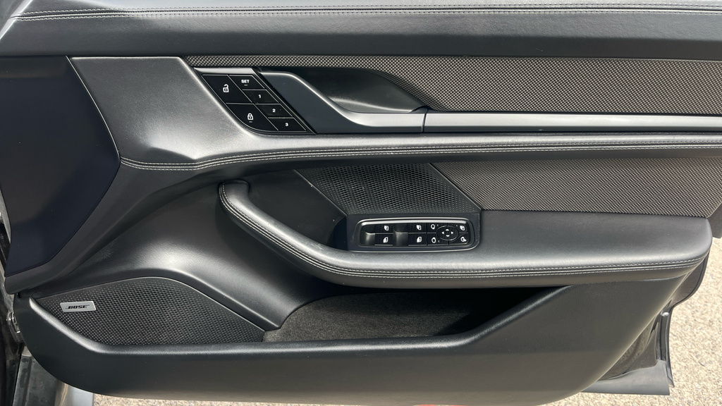 Porsche Taycan 350Kw 93Kwh Rwd Black #29