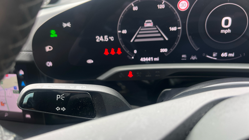 Porsche Taycan 350Kw 93Kwh Rwd Black #24