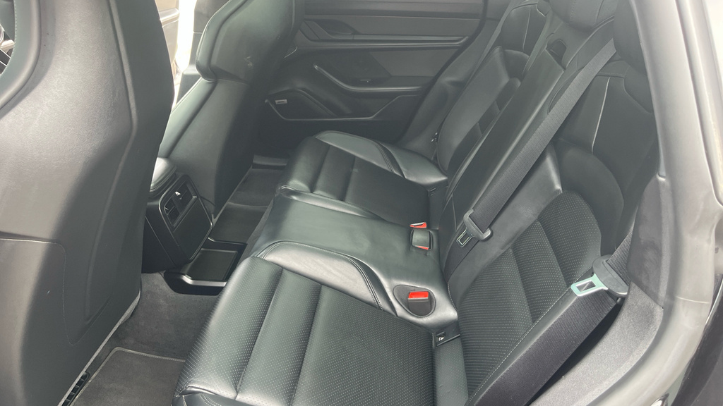 Porsche Taycan 350Kw 93Kwh Rwd Black #14