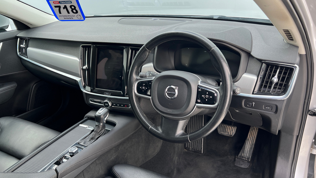 Volvo V90 V90 2.0 T4 Momentum Plus Geartronic Silver #4
