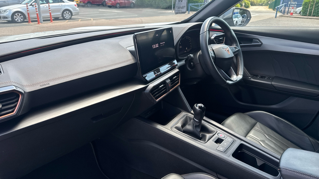 Cupra Formentor Formentor 1.5 Tsi 150 V2 DE73LJO White #2
