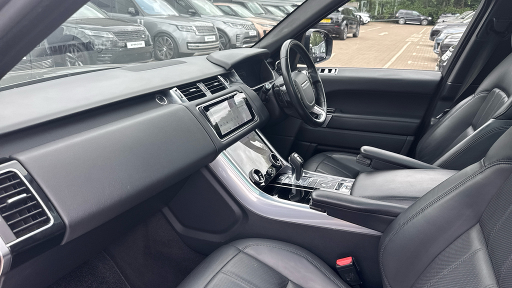 Land Rover Range Rover Sport 2019 3.0 Sdv6 Hse 306 Bhp Black #24