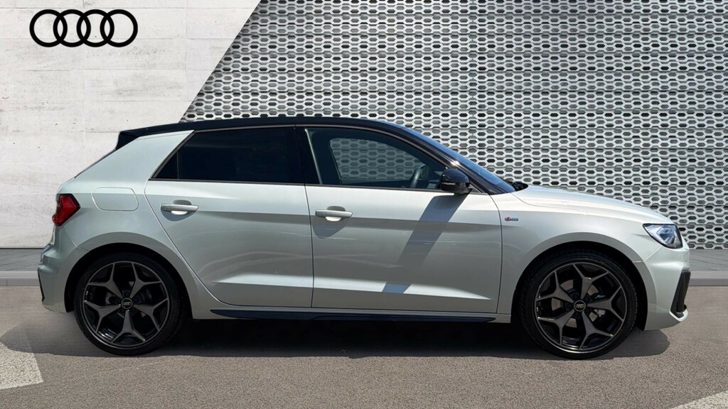 Audi A1 A1 35 Tfsi Black Edition S Tronic GN26WBJ Black #4