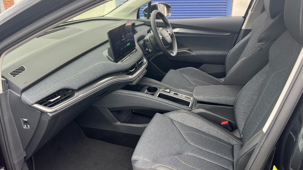Skoda Elroq Skoda Elroq Estate 210Kw 85 Edition 82Kwh Black #2