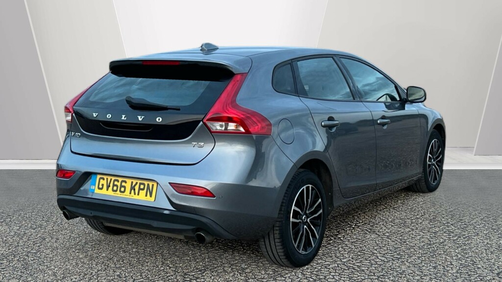 Volvo V40 V40 T3 152 Momentum Nav Plus Geartronic GV66KPN Grey #2