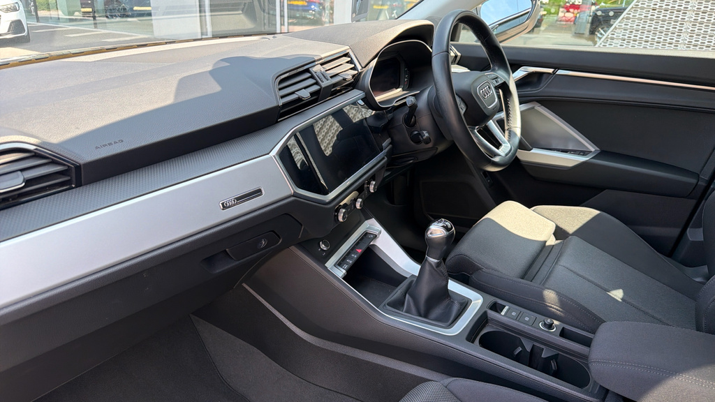 Audi Q3 Q3 35 Tfsi Sport GL72DGE Black #2