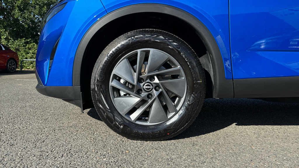 Nissan Qashqai 1.3 Dig-t Mhev 140 Acenta Premium 2Wd Black #23