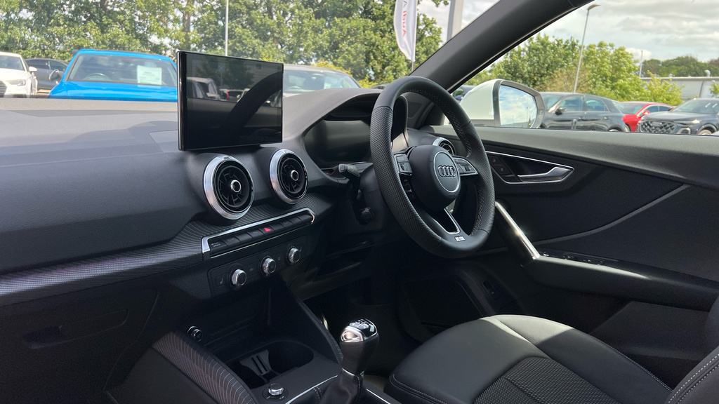 Audi Q2 Audi Q2 Estate 35 Tfsi S Line White #2
