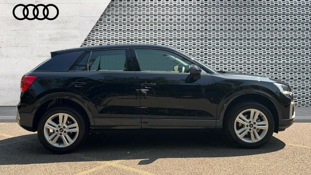 Audi Q2 Audi Q2 Estate 35 Tfsi Sport S Tronic Tech LY26DYU Black #4