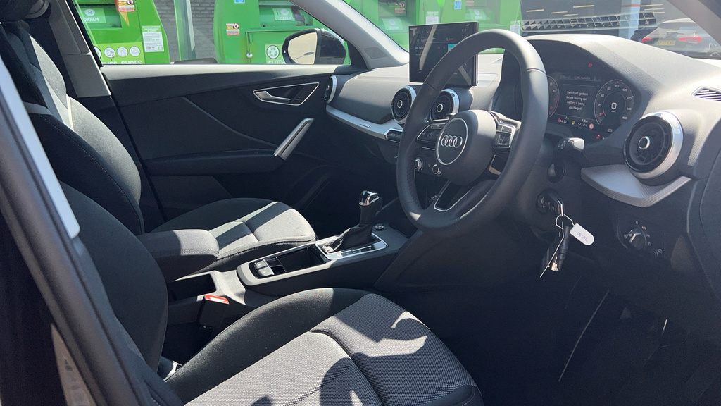 Audi Q2 Audi Q2 Estate 35 Tfsi Sport S Tronic Tech LY26DYU Black #6