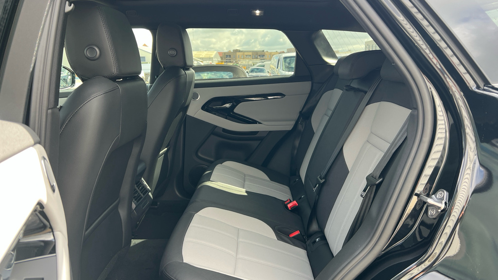 Land Rover Range Rover Evoque Range Rover Evoque 2.0 D200 Edition Hatch AF26ZZG Black #4