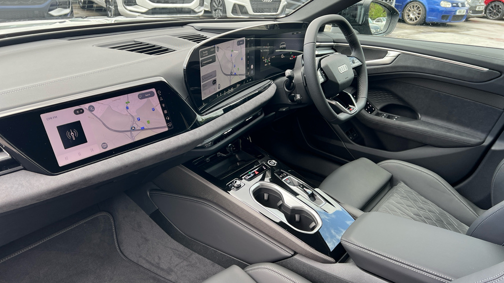 Audi A6 Avant Audi A6 Avant Edition 1 E-hybrid Quattro 299 Ps S Grey #2