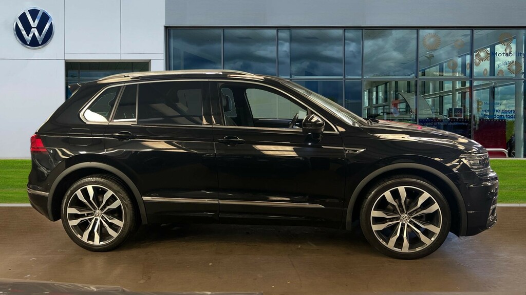 Volkswagen Tiguan Tiguan 2.0 Tdi 150 R-line Tech Dsg YG19JJH Black #4