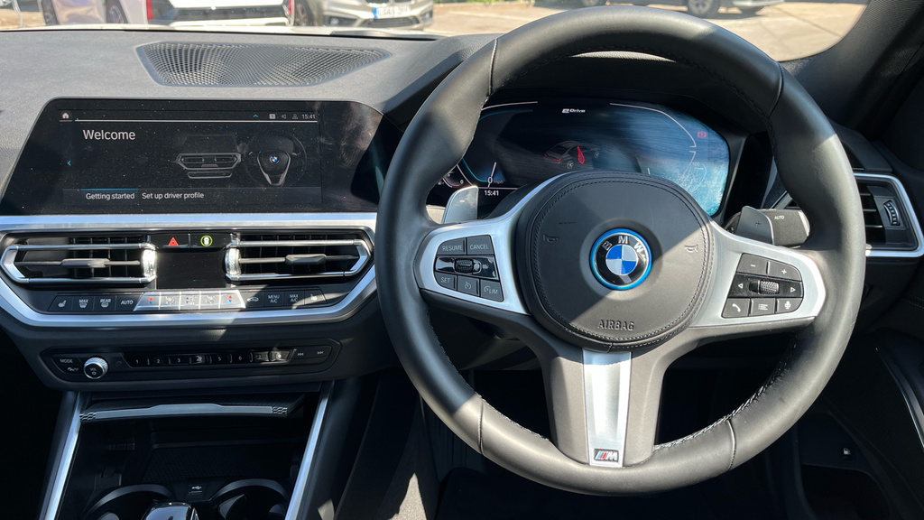 BMW 3 Series 3 Series 330E M Sport Step RE22KLU White #5