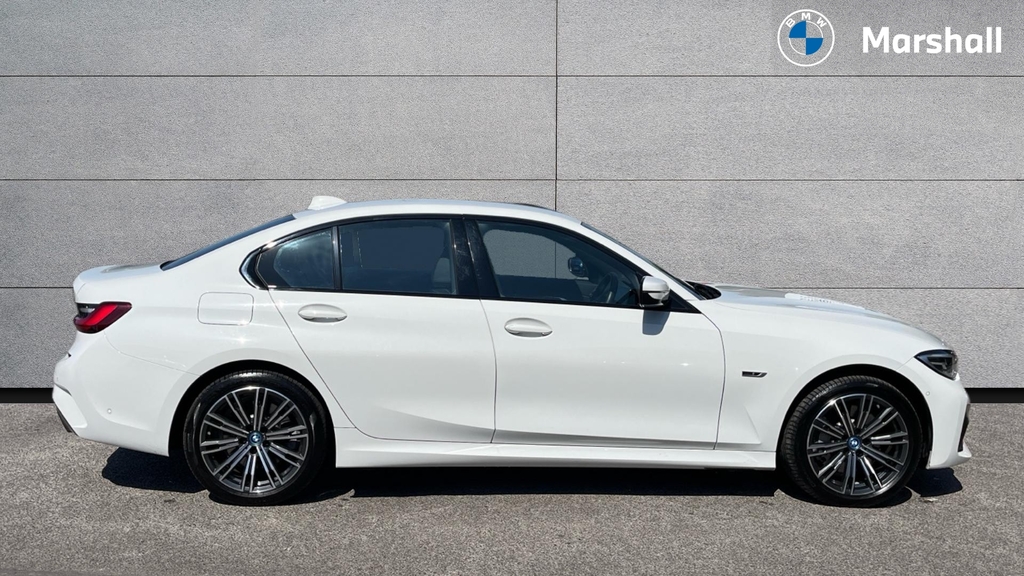 BMW 3 Series 3 Series 330E M Sport Step RE22KLU White #3