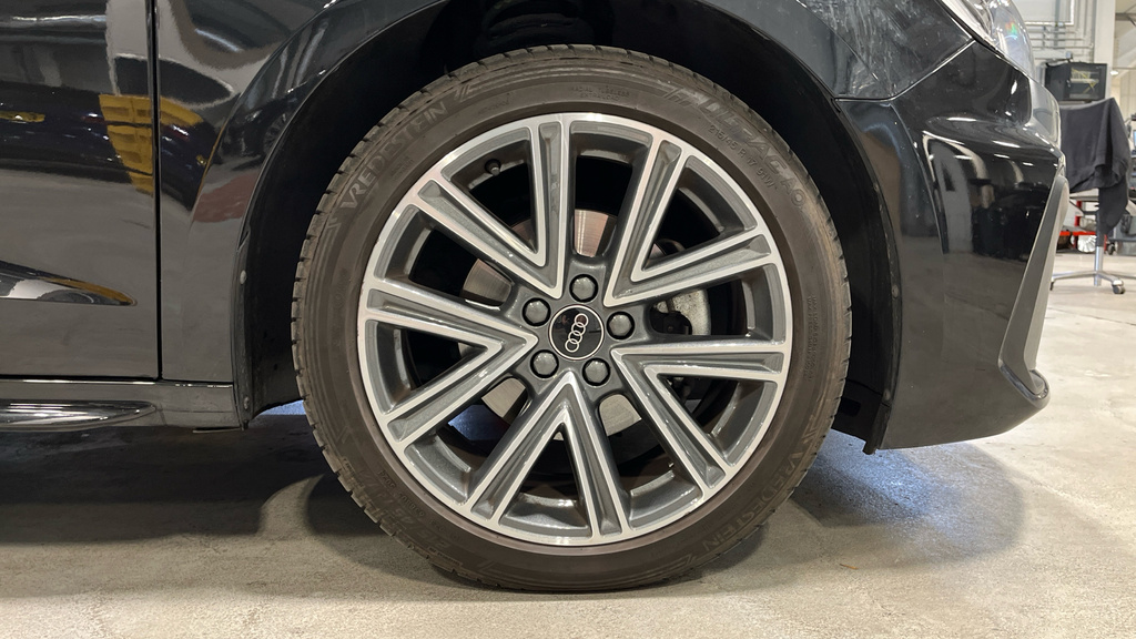 Audi A1 A1 30 Tfsi S Line S Tronic RK25FJU Black #5