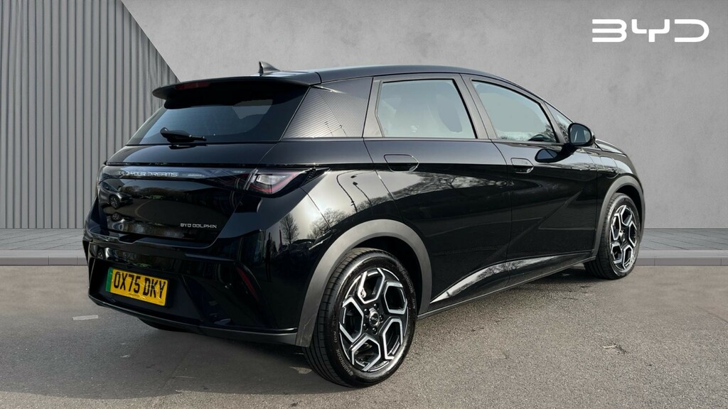 Byd Dolphin Dolphin 150Kw Comfort 60.4Kwh Hatchback Black #3