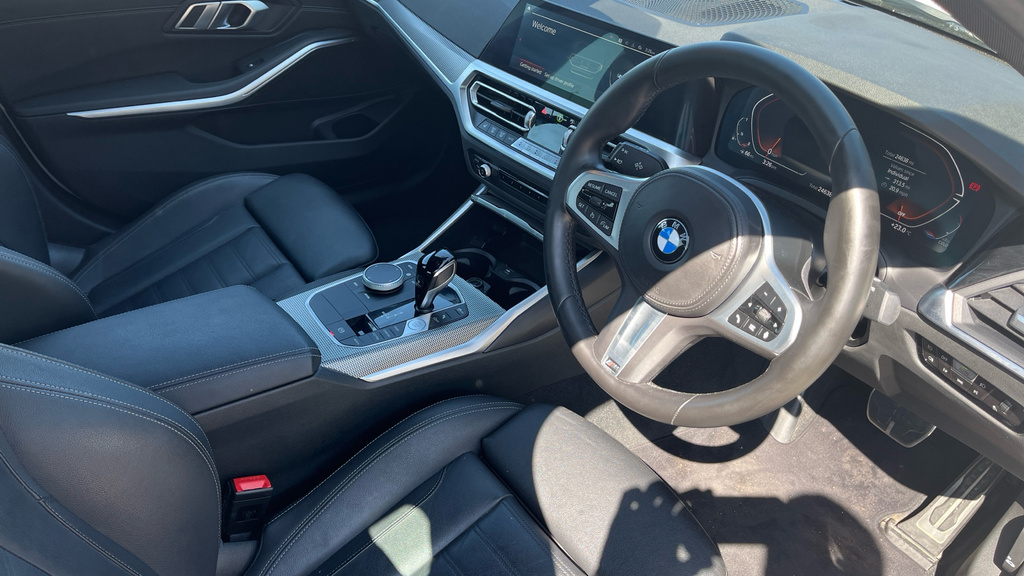 BMW 3 Series 3 Series 318I M Sport Step RE22KRO White #6
