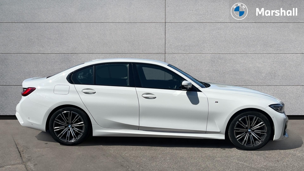 BMW 3 Series 3 Series 318I M Sport Step RE22KRO White #3