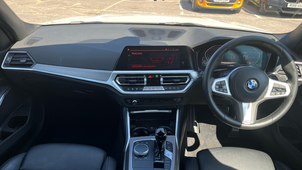 BMW 3 Series 3 Series 318I M Sport Step RE22KRO White #4