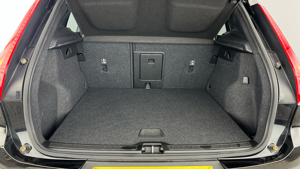 Volvo XC40 Xc40 1.5 T3 163 R Design Black #5