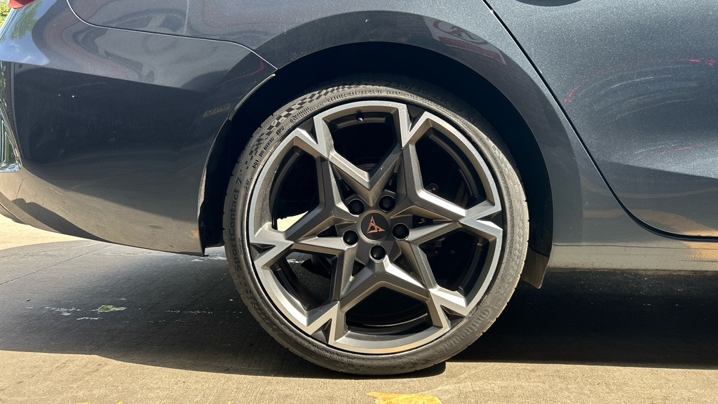 Cupra Leon Leon 1.5 Etsi 150 V2 Dsg KP25YTN Grey #5