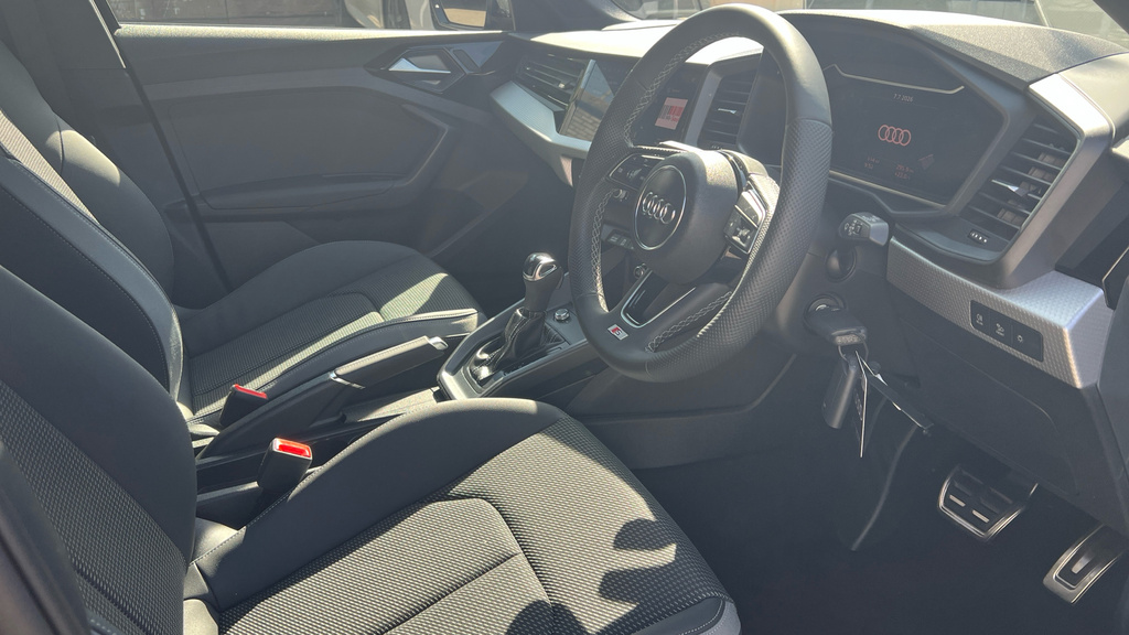 Audi A1 Audi A1 Sportback 30 Tfsi S Line S Tronic Tec LV26WML Black #6