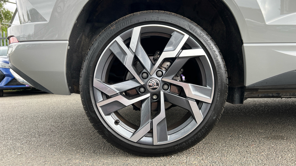Skoda Karoq Karoq 1.5 Tsi Sportline Dsg EF74SWW Grey #5