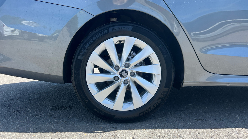 Skoda Octavia Octavia 1.5 Tsi 150 E-tec Se L Dsg Hatchback Grey #5