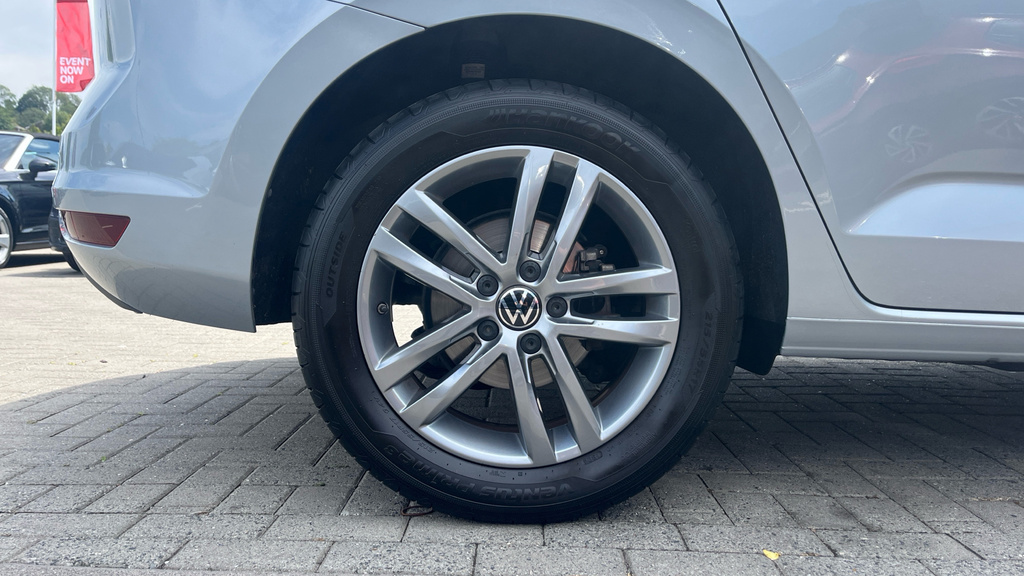 Volkswagen Touran Touran 1.5 Tsi Evo Match Dsg Silver #5
