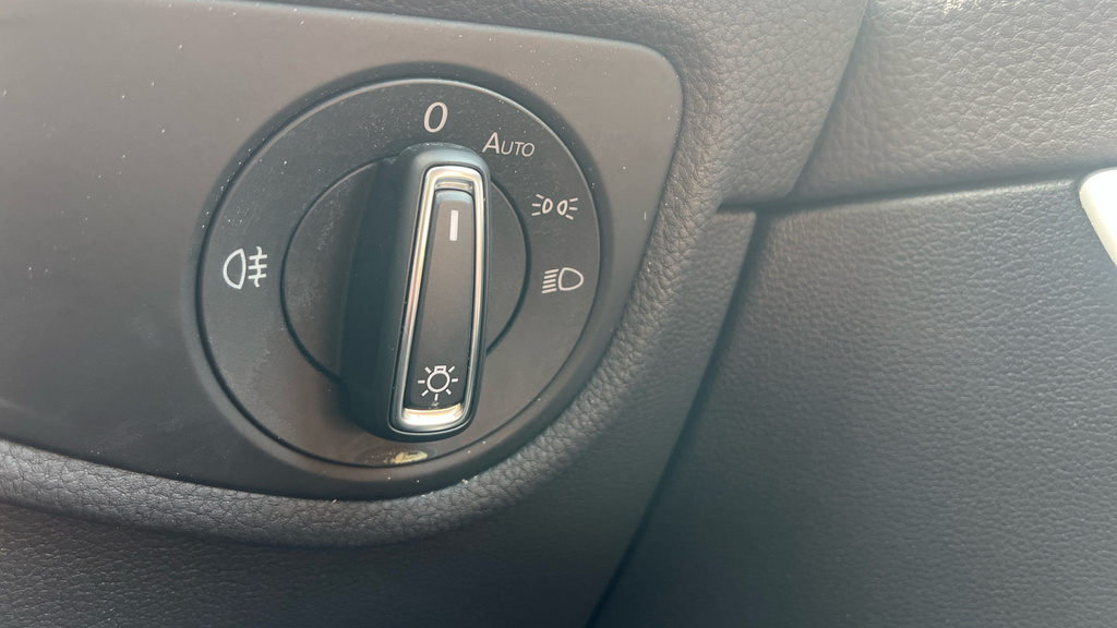 Volkswagen Touran Se 1.5 Tsi 150Ps 6-Speed Man Grey #26