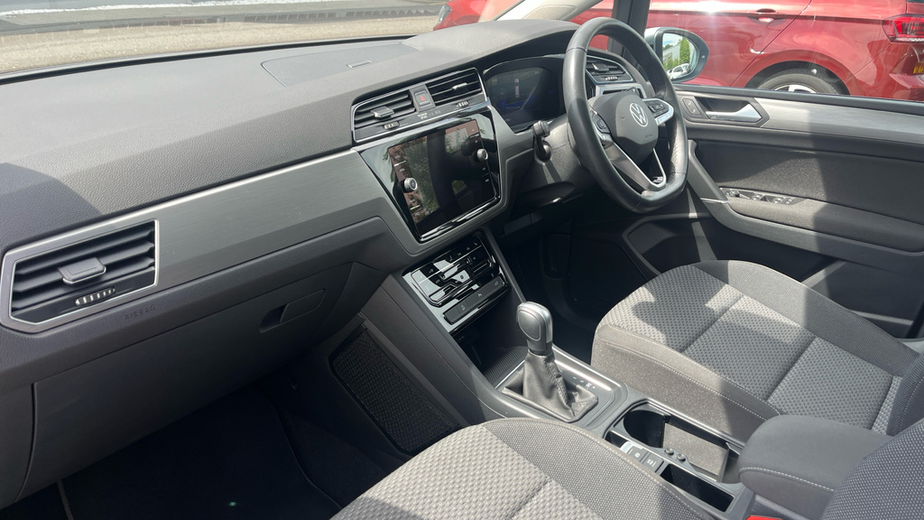Volkswagen Touran Touran 1.5 Tsi Evo Match Dsg Silver #2