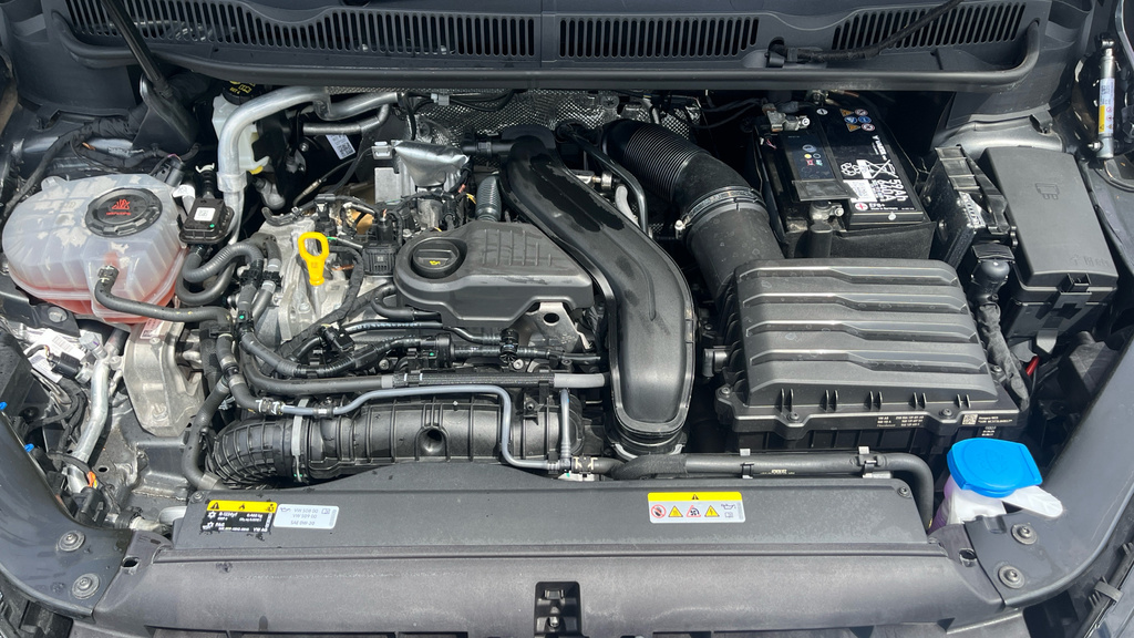 Volkswagen Touran Se 1.5 Tsi 150Ps 6-Speed Man Grey #17