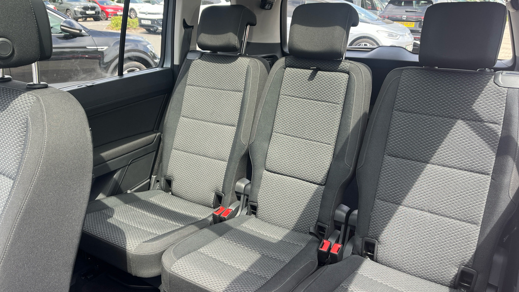 Volkswagen Touran Se 1.5 Tsi 150Ps 6-Speed Man Grey #15