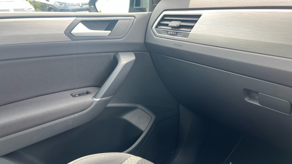 Volkswagen Touran Se 1.5 Tsi 150Ps 6-Speed Man Grey #28