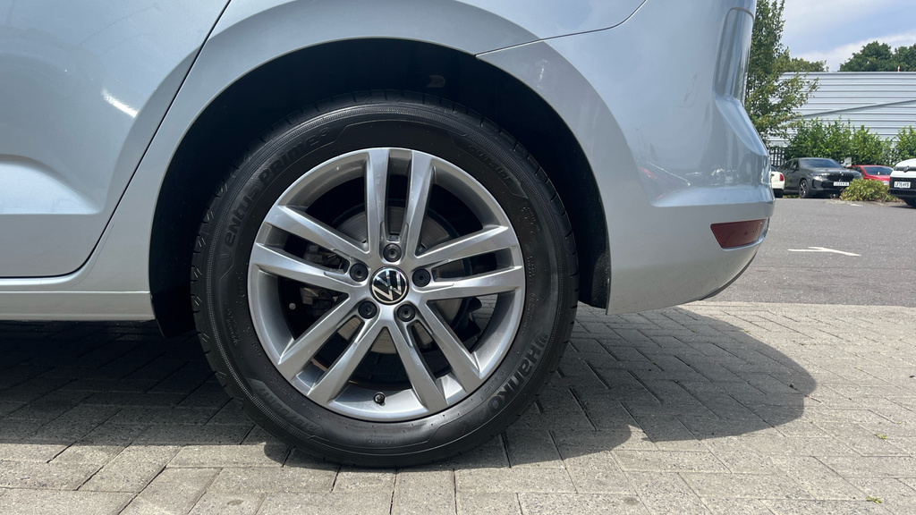Volkswagen Touran Se 1.5 Tsi 150Ps 6-Speed Man Grey #19