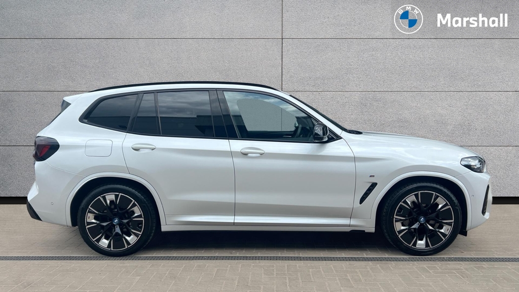 BMW iX3 Ix3 210Kw M Sport Pro 80Kwh GY22XHJ White #3