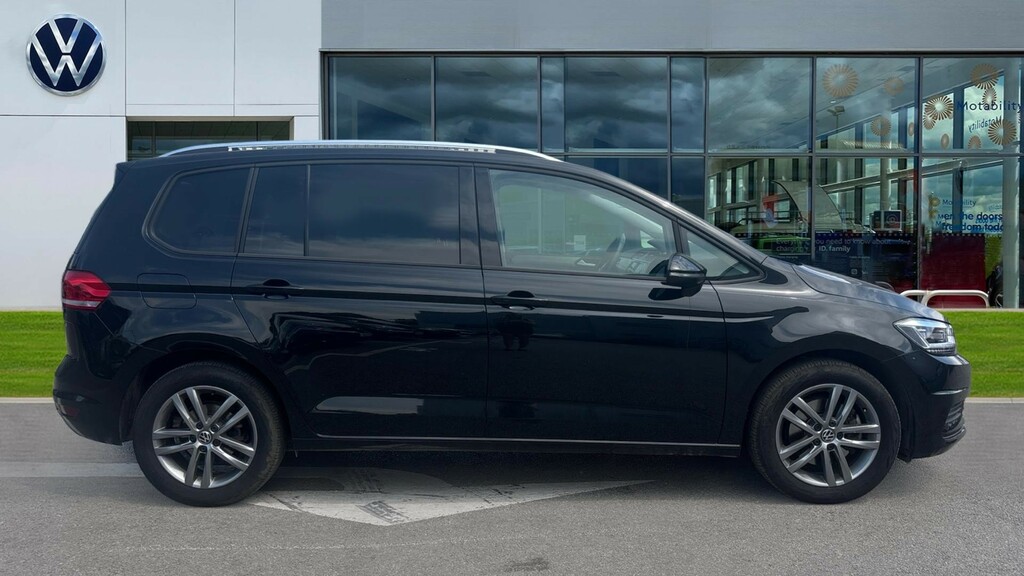 Volkswagen Touran Touran 1.5 Tsi Evo Match Black #4