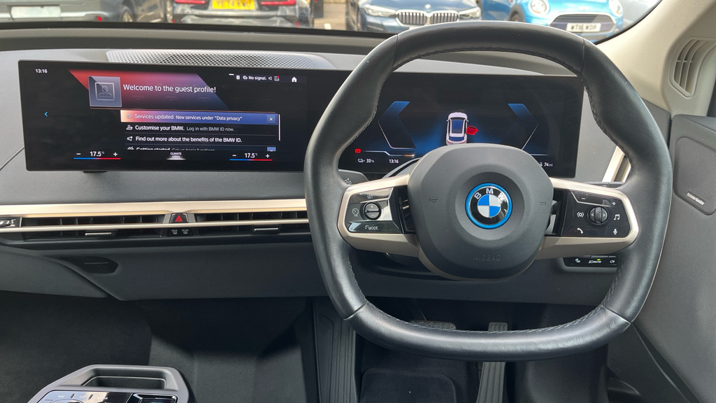 BMW iX Ix 240Kw Xdrive40 Sport 76.6Kwh FV22XUL White #5