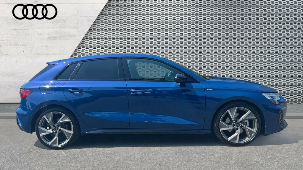 Audi A3 A3 1.5 Tfsi 150 Black Edition S Tronic WD75NVE Blue #4