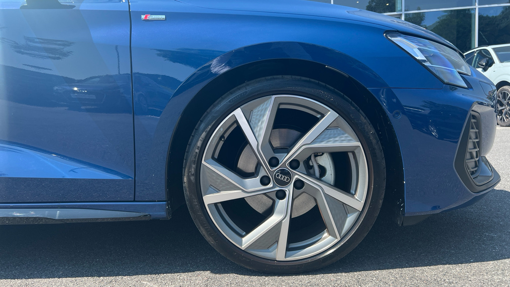Audi A3 A3 1.5 Tfsi 150 Black Edition S Tronic WD75NVE Blue #5