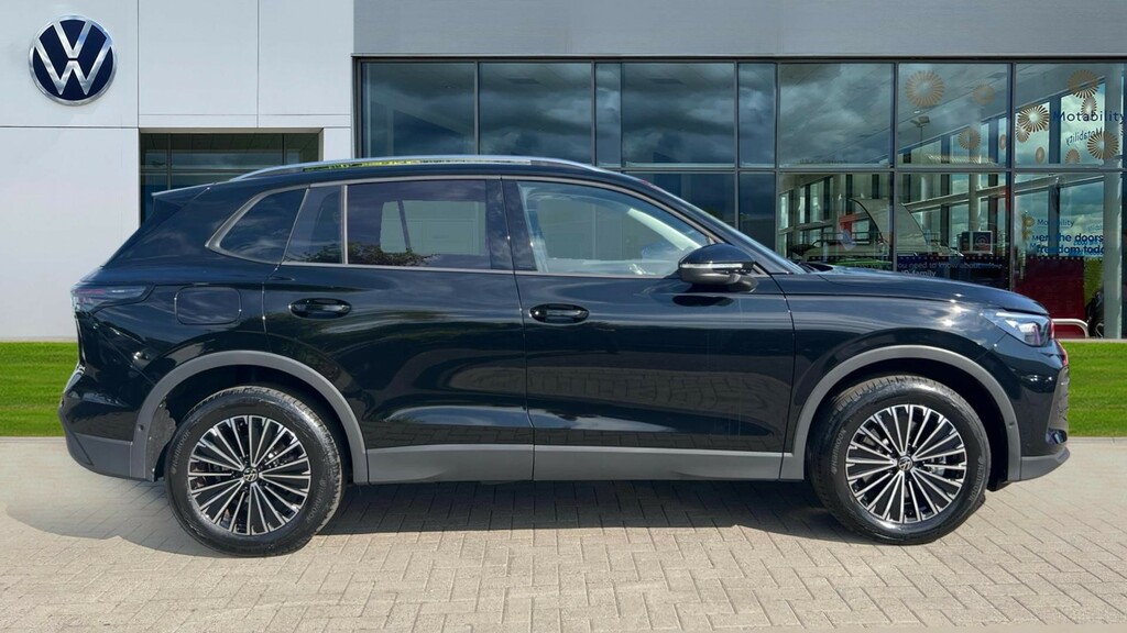 Volkswagen Tiguan Tiguan 1.5 Tsi Ehybrid Match Dsg Black #4
