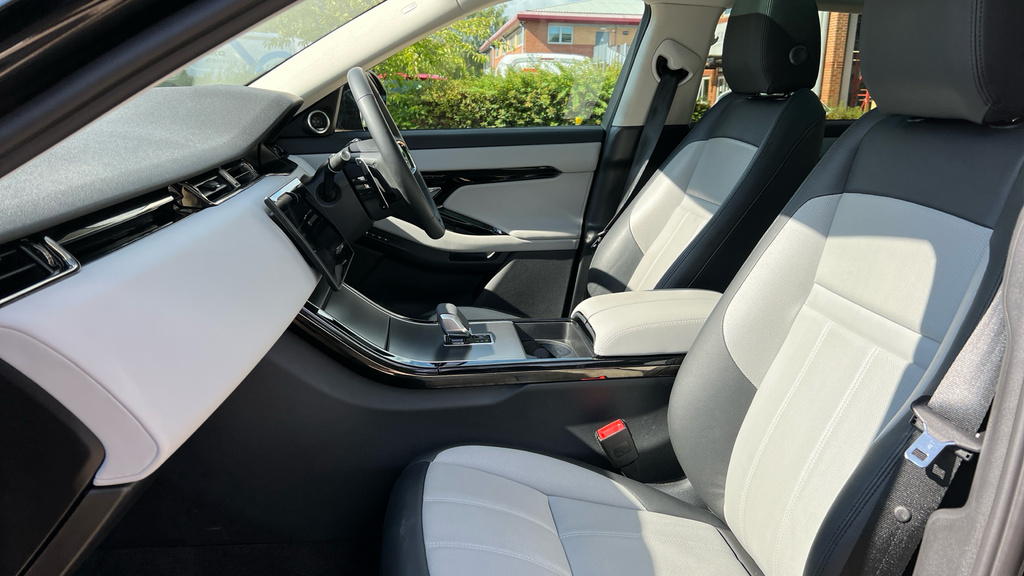 Land Rover Range Rover Evoque Range Rover Evoque 2.0 D200 Dynamic Se VA74AGU Black #3