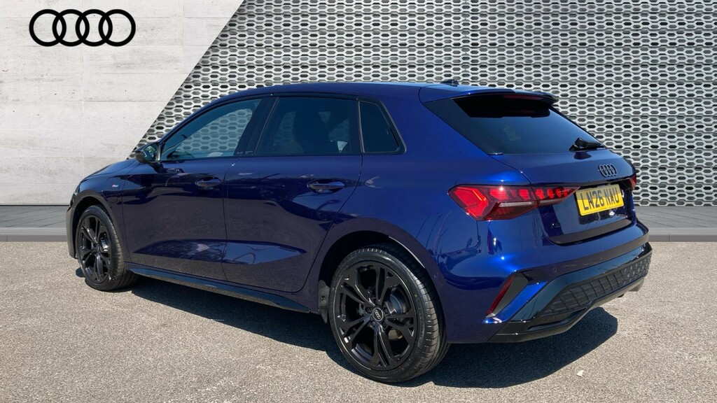 Audi A3 A3 1.5 Tfsi E 204 Black Edition S Tronic LN26NAU Blue #3