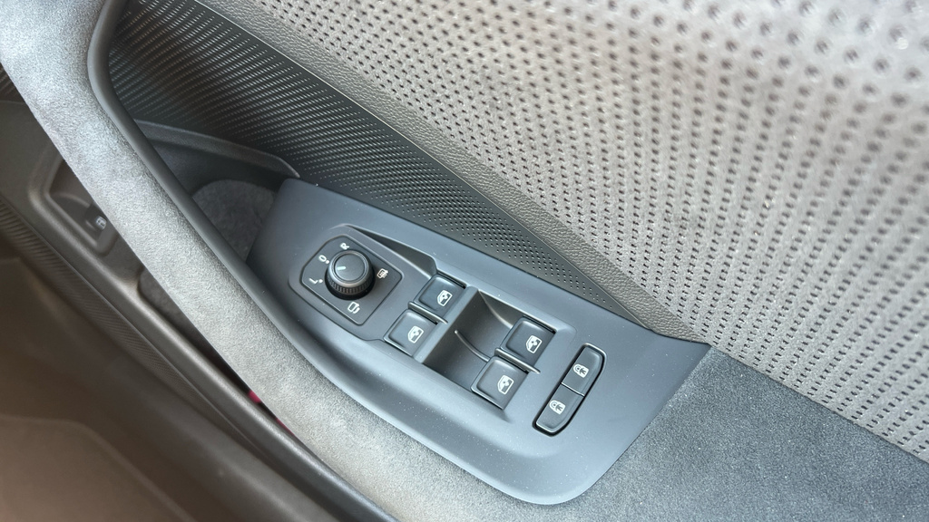 Skoda Superb Tsi Iv 25.7Kwh Se L Dsg Euro 6 5-Door Silver #33
