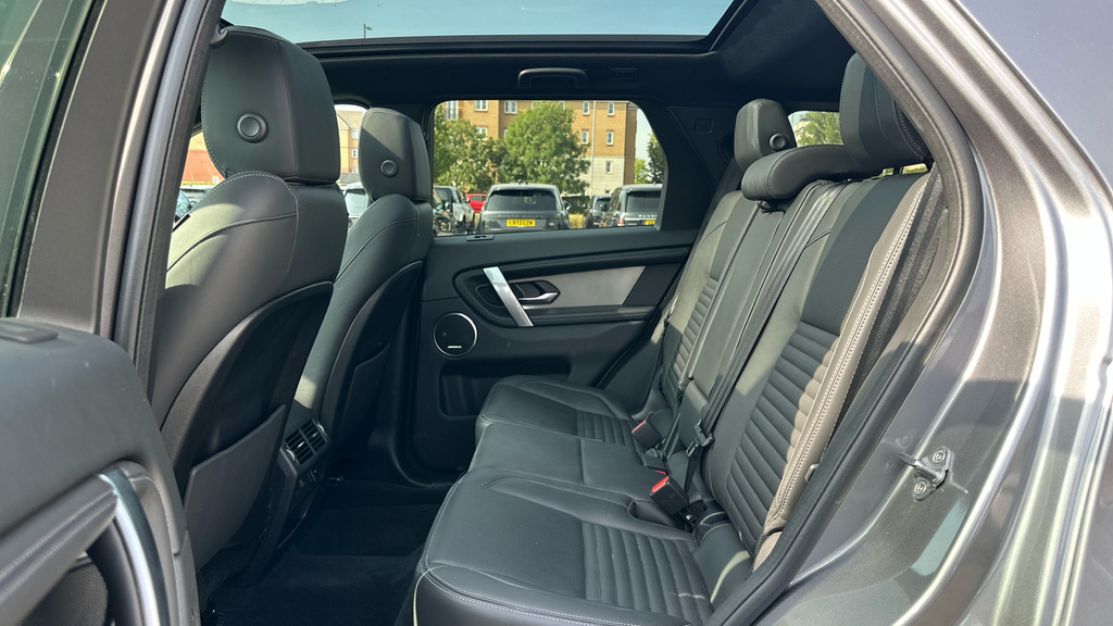 Land Rover Discovery Sport Discovery Sport 1.5 P270e Dynamic Hse 5 Grey #4