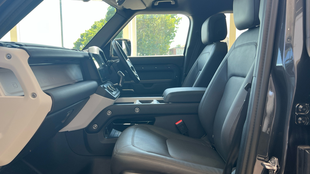 Land Rover Defender 110 Defender 3.0 D350 X-dynamic Hse 110 FL26OGX Grey #3